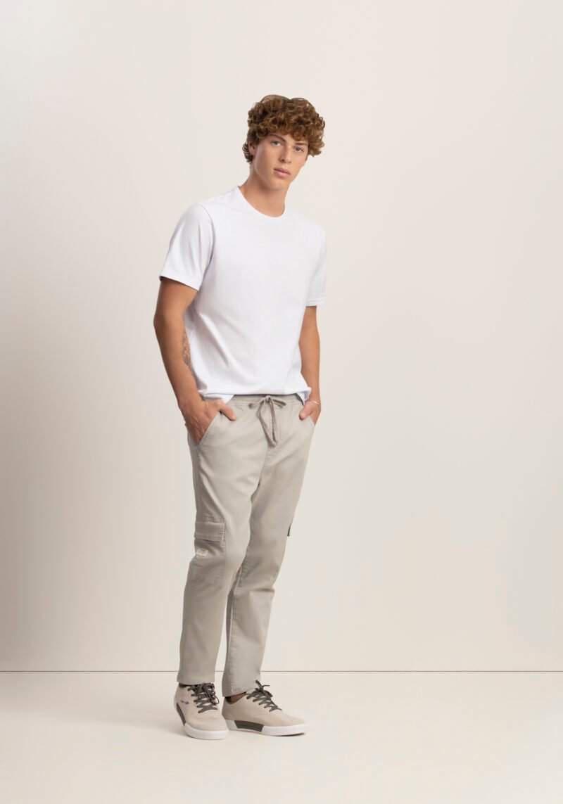 CAMISETA  BRANCA  DEGOTE  REDONDO 976 FICO