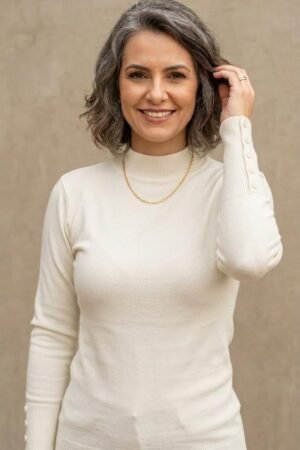 BLUSA SUETER MODAS LISA COM BOTAO MANGA