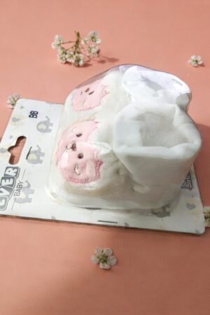 1 PAR DE SAPATO PELUCIA OVELHA  BEBE EVER BABY